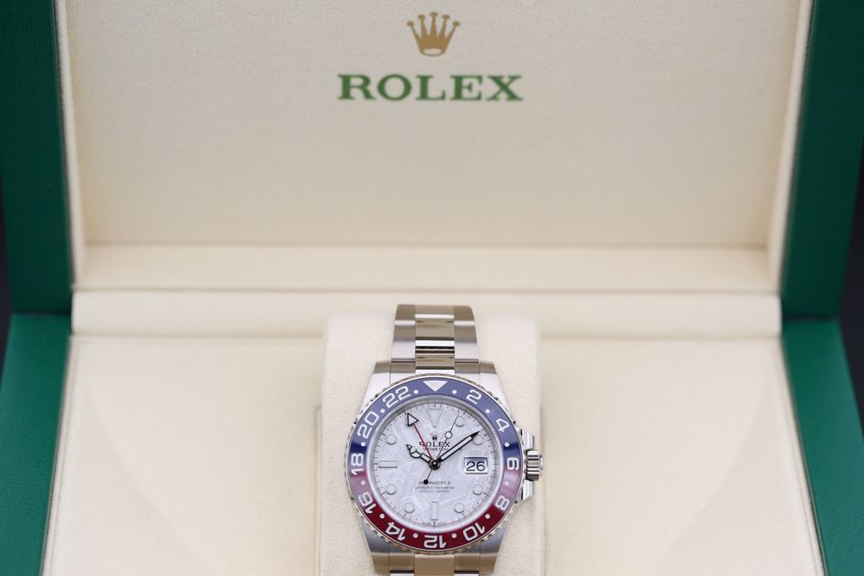 Rolex GMT Master II 126719 BLRO Image 4